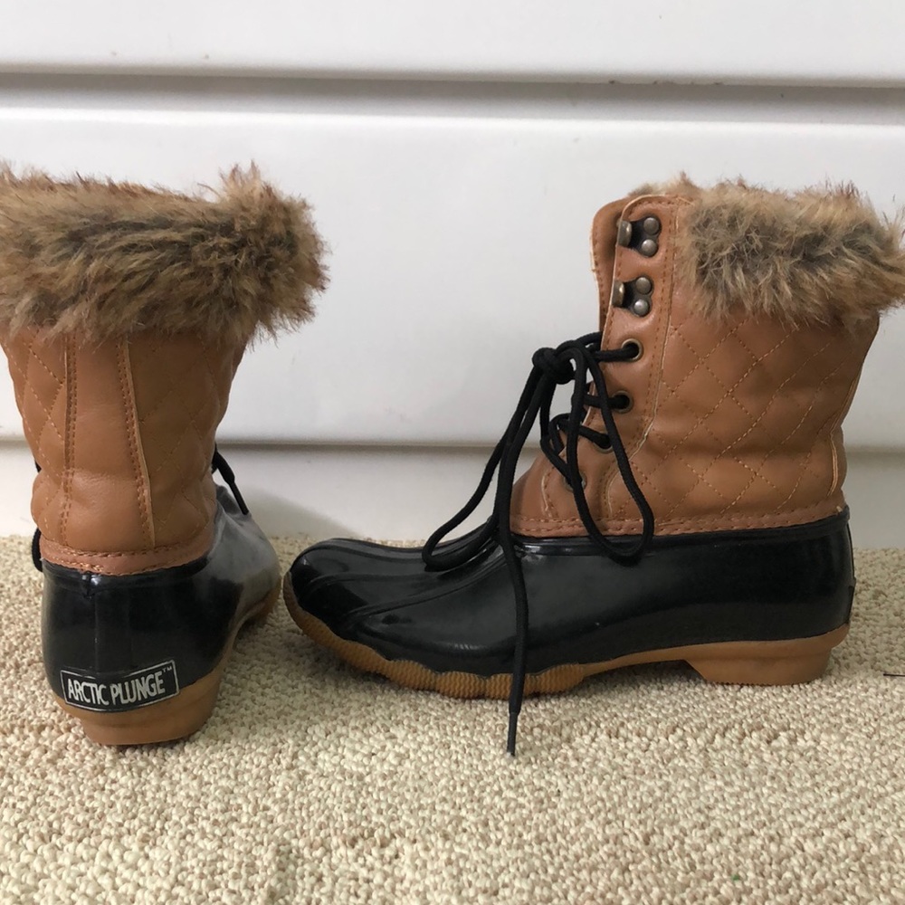 Arctic Plunge Tan Winter boots! - Picture 4 of 4